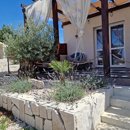 Apartment Amareta Масленица Екстериор снимка